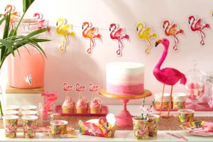 flamingo festa 300x200 - 10 Temas de Decoração de Festa de Meninas